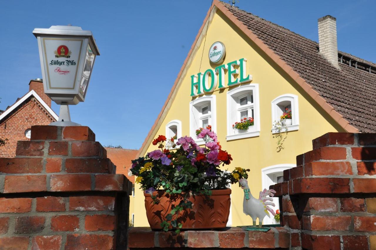 Land Gut Berlinchen Hotel Exterior photo